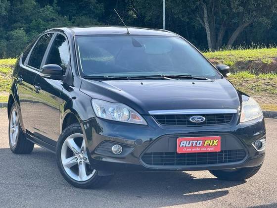 FORD FOCUS 1.6 8V GASOLINA 4P MANUAL FORD FOCUS 1.6 8V GASOLINA 4P MANUAL
